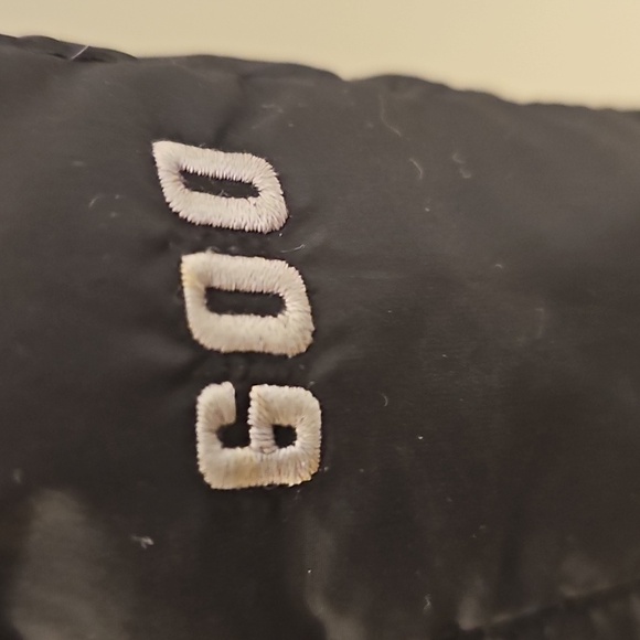 The North Face Women's Black Hooded Puffer Jacket 600 Fill - Picture 3 of 13